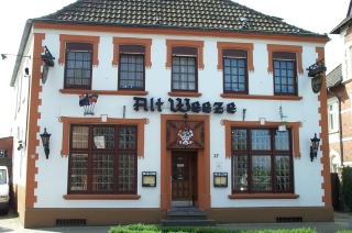 Die Gaststätte Alt Weeze mit Hotelbetrieb auf der Bahnstraße in Weeze