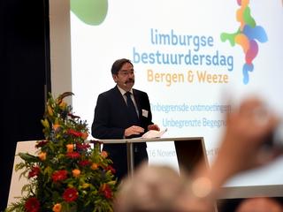Rund 500 Politiker und Vertreter der Gemeinden der niederländischen Provinz Limburg haben sich am Mittwoch, dem 16. November 2016, zum turnusgemäßen 'Limburgse Bestuurdersdag', getroffen
