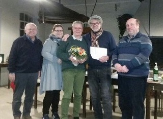 von links nach rechts: Heinz-Peter Petersilie, Janine Ginter, Eheleute Dietrich (Ehrung 25 Jahre Mitgliedschaft), Helmut Stehr