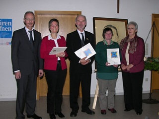 von links nach rechts: Johannes van Hall, Vorsitzender, die Jubilare Helga und Norbert van Sambeck und Elisabeth Bauer (jeweils 25 Jahre), Hannelie Zaers, stellvertretende Vorsitzende