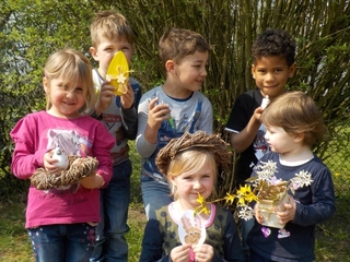 Am kommenden Sonntag, dem 14. April 2019, findet von 14.30 Uhr bis 17.00 Uhr ein buntes Frühlingsfest im Kindergarten Kieselstein in Wemb statt