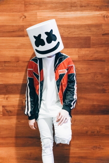 Einer der gefragtesten DJs weltweit: Marshmello kehrt mit weißem Smiley-Helm und außergewöhnlichen Future-Bass und Trap-Sounds nach PAROOKAVILLE zurück! (© MGMT)