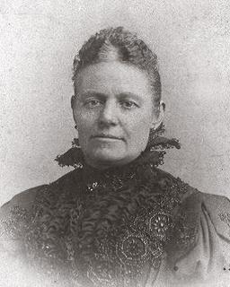 His wife Elisabeth (1851-1940) originated from Kekerdom/The Netherlands.