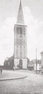 Markt en kerk, ansichtkaart omstreeks 1910.