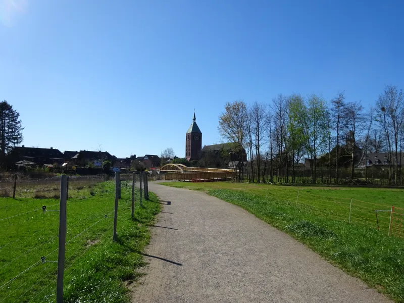 Blick auf die Niersbrücke vom Tierpark aus