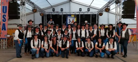 Brisk Boots beim 7. Western Line Dance Festival Gruppenbild der Brisk Boots Weeze
