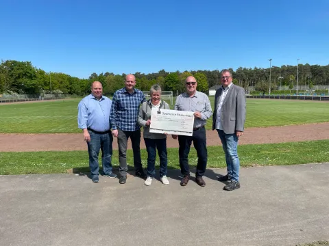 Foto Kegelortsmeisterschaften Spendenübergabe Spende für die Kegelortsmeisterschaften