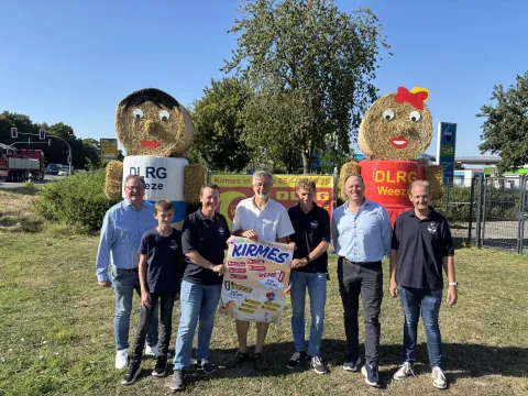 Foto der Verantwortlichen der Wember und Weezer Kirmes 2025 Kirmes Weeze 2025 Gruppenfoto